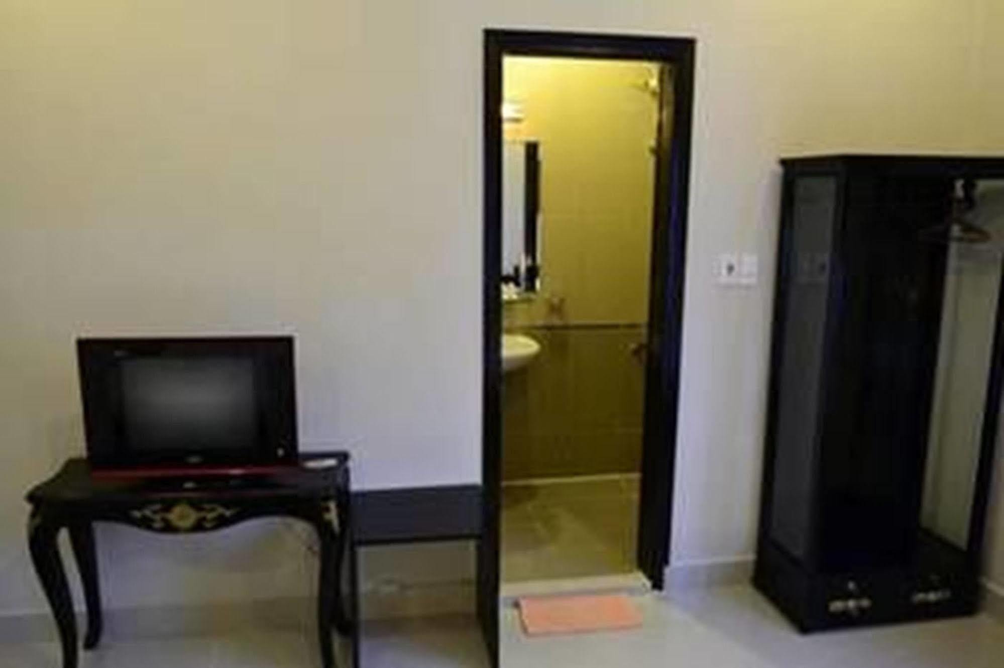 Hue Nino Hotel Eksteriør billede