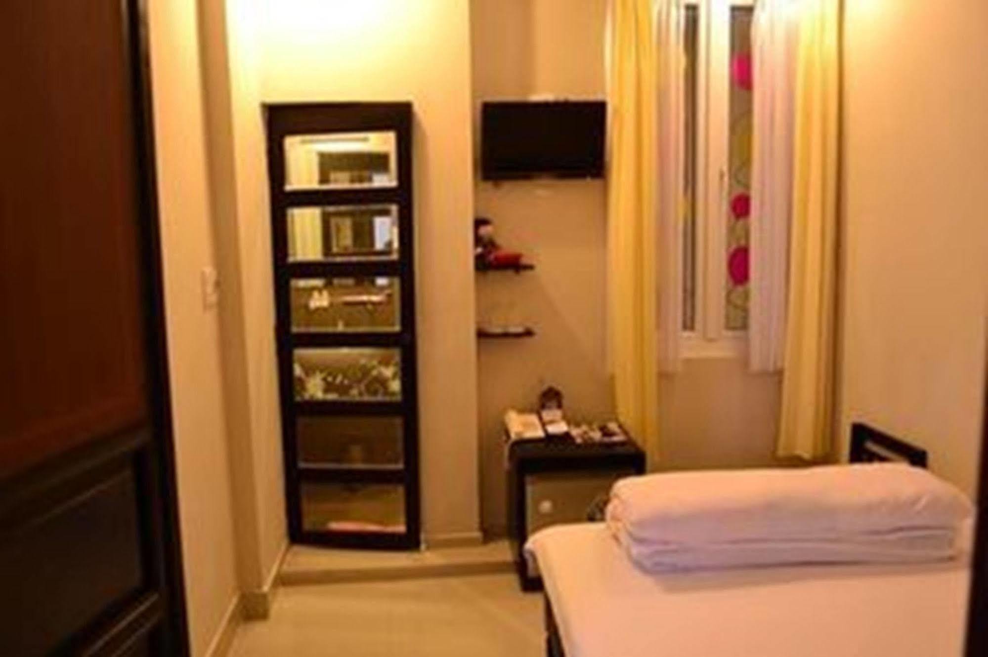 Hue Nino Hotel Eksteriør billede